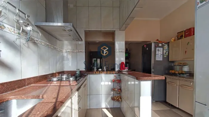 Casa com 3 dormitórios à venda por R$ 684.000,00 - Vila Industrial - Mogi das Cruzes/SP