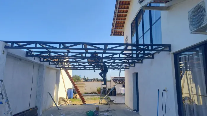 MEZANINO E GARAGEM É NA ARTE METAL ?