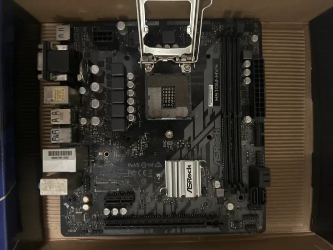 Rx 550, gt 730, i5 9400f, i3 3220, h510m-hvs , fonte rb650w, h310m-gh4, fonte duex 600w