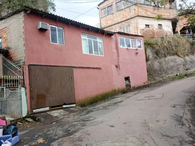 Vendo casa no bairro cascata