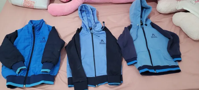 Uniforme Adventista tamanho 6 o lote por 200,00 ou cada uma por 75,00