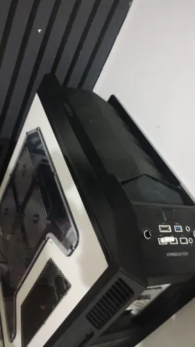 Gabinete xpredator 
