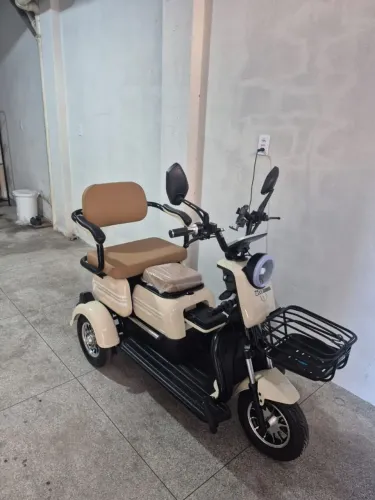 TRICICLO ELÉTRICO VELOSTER 1.000W
