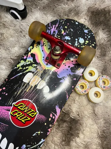 Skate Profissional Santa Cruz 8.0 