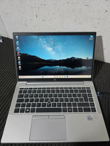 HP Elitebook Core i7 10610u/ 16GB Ddr4/ NVMe 512GB