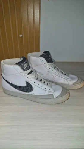 Nike Blazer Mid '77 Vintage - Lã escura