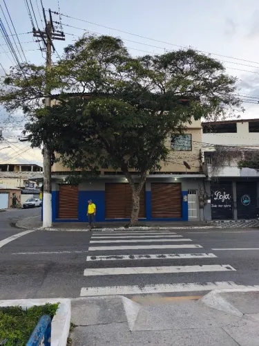 Sobrado locação visconde de Araújo 