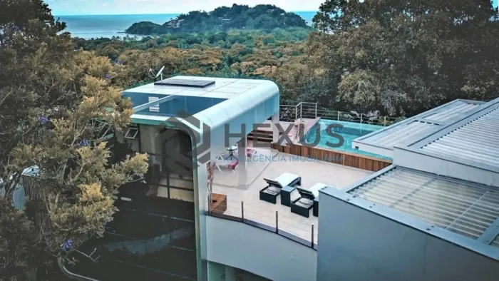 Casa luxuosa de alto padrão no Condomínio Iporanga, Guaruja