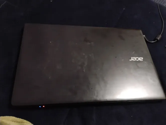 Notebook ACER, tela grande 15.6"