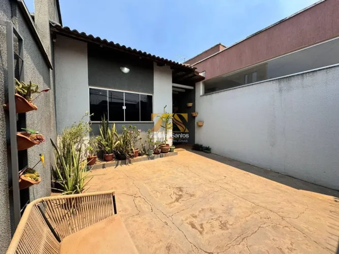 Casa 2/4, Sendo 1 Suíte, 60 M² - 604 Norte (Arne 71) - Palmas/To