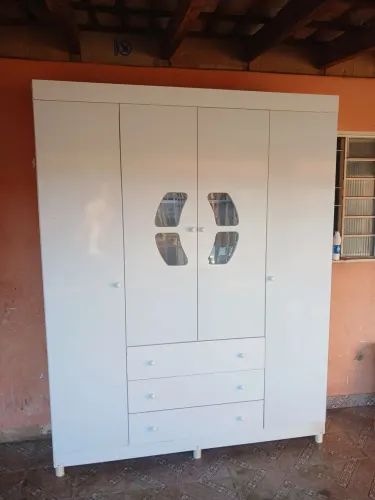 Guarda roupa entrego e monto 700 reais 