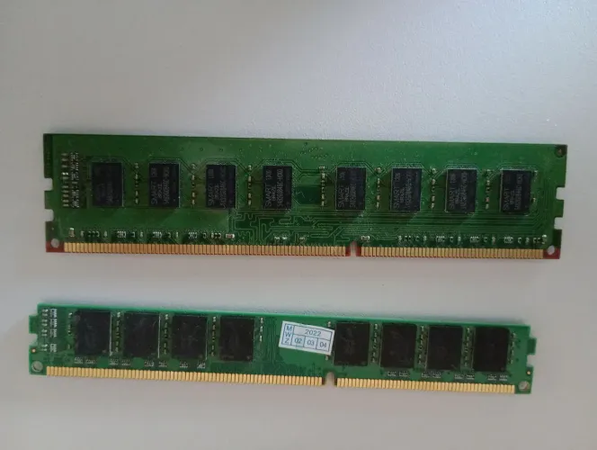 02 memórias 4GB RAM blz a para uso