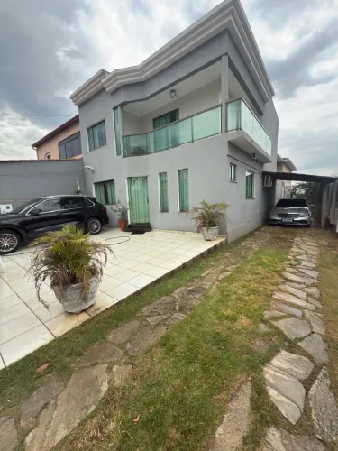Casa/ Sobrado moderno na QNL 2