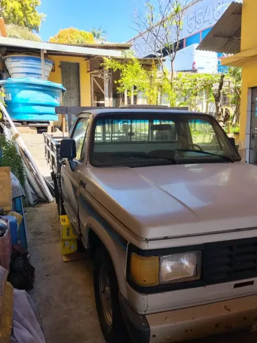 Chevrolet D-20 S / Luxe 3.9/4.0 Diesel 1986