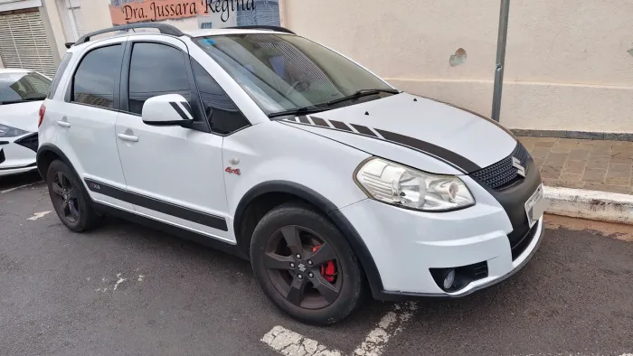 Suzuki SX4 2.0 16V 145cv 4WD 5P Mec. 2012