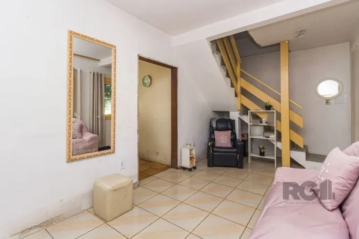 Casa de 3 dormitórios, bairro Sarandi