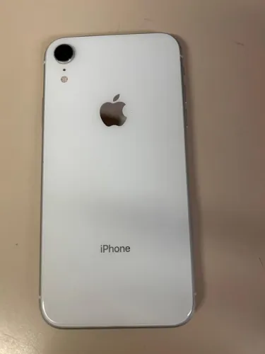 iPhone XR à venda