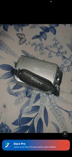Câmera Sony HandyCam ? DCR-SR68