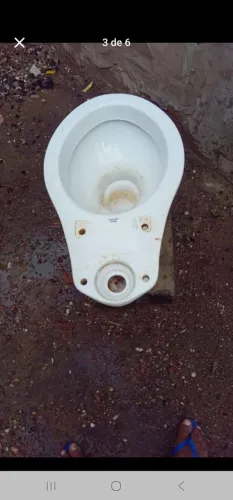 Pia e vaso sanitário 
