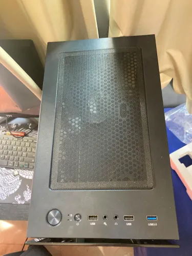 Gabinete Gamer mid Tower Rise 