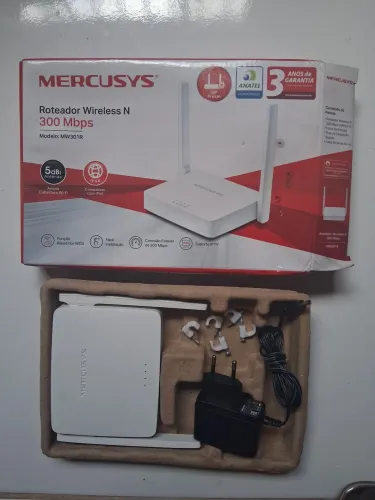Roteador 300 mpb duas antenas. Novo na caixa . Acompanha os acessórios nunca usado
