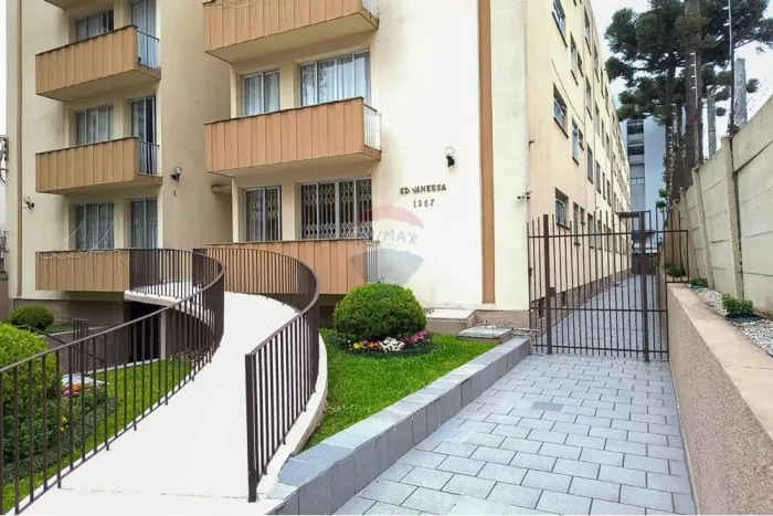 Apartamento à venda com 3 quartos no Centro de Curitiba