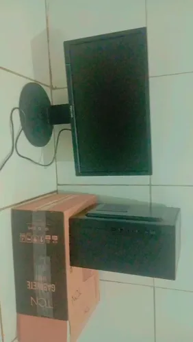 Dois computadores completo