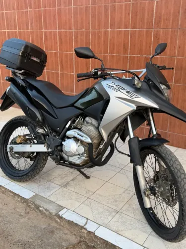 Xre 300 2018