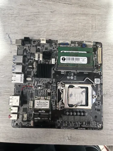 PLACA MÃE GA-H110TN-M + 8Gb DDR4 + i5 6400 2.7GHZ