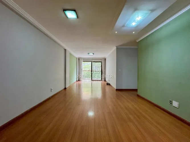Apartamento com 3 dormitórios à venda, 106 m² por R$ 850.000,00 - Várzea - Teresópolis/RJ