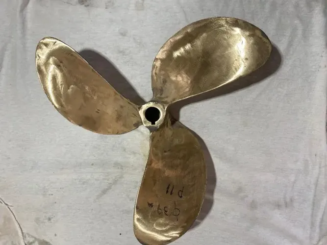 helice de bronce