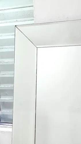 Espelho luxo com Bisotê