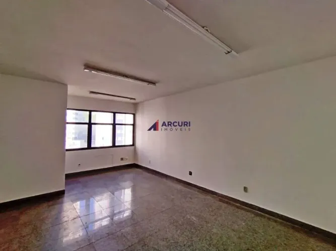 Sala 28 m² Belvedere (BH) - Venda