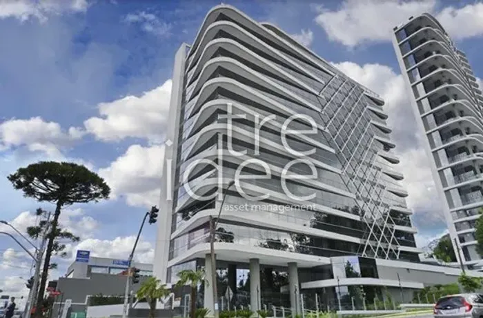Sala Comercial 35,64m² em localização privilegiada de Curitiba