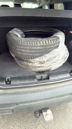 PNEUS PIRELLI ARO 17 SCORPION 215/60R17 - NOVO SEM USO