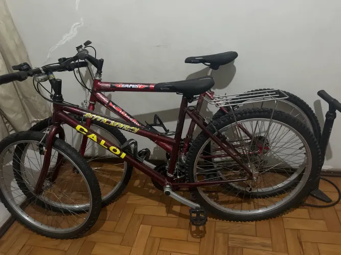 Cama guarda-roupa bicicleta