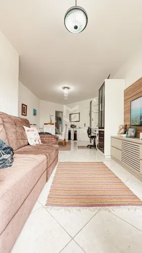Apartamento com 3 dormitórios em Coqueiros