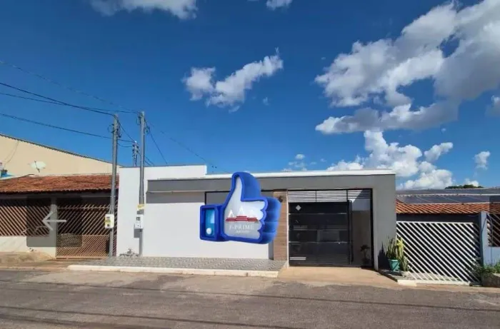 EXCELENTE Casa Moderna com 2 Quartos à Venda no Bairro CPA III em Cuiabá