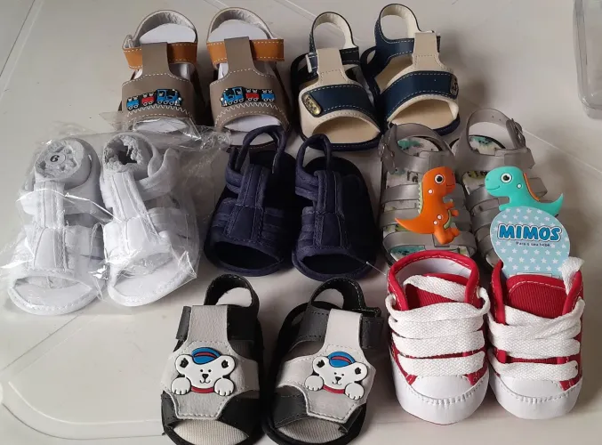 Percatas para bebê! Tem percatas novas e semi-novas sem marcas de uso.