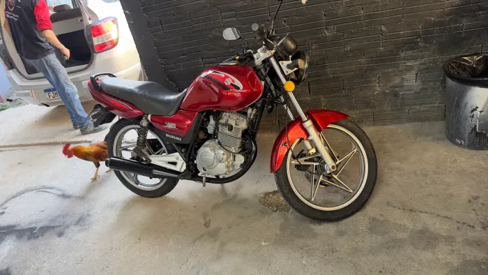 Suzuki 125cc tudo ok troco apenas biz