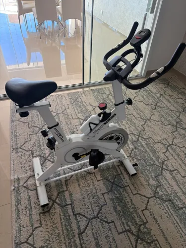 Vendo Bike Ergométrica Novinha