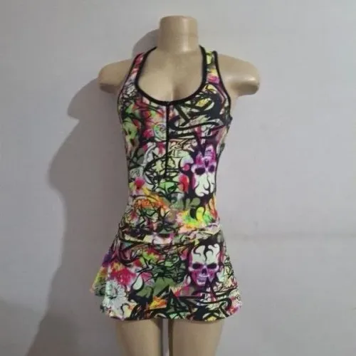 Macacão fitnnis feminino o zíper nao estar muito bom 