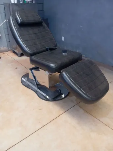 Cadeira estética com regulagem automática 