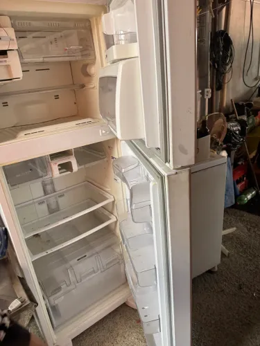Vendo geladeira Brastemp
