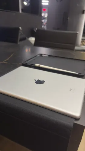 IPAD 9° 256GB C/ APPLE PENCIL