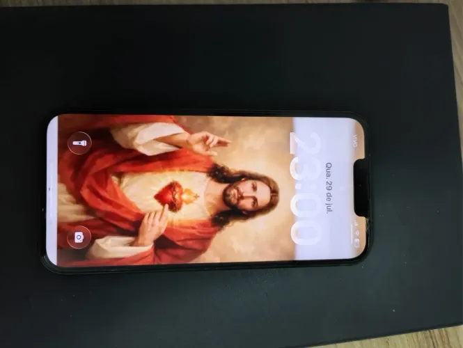 Vendo IPhone 13 semi novo , nunca trocado nada, cor verde escuro