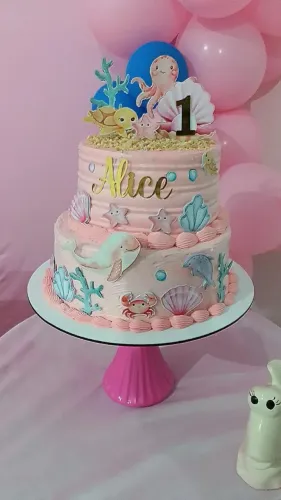Encomenda de bolo e doces para festa