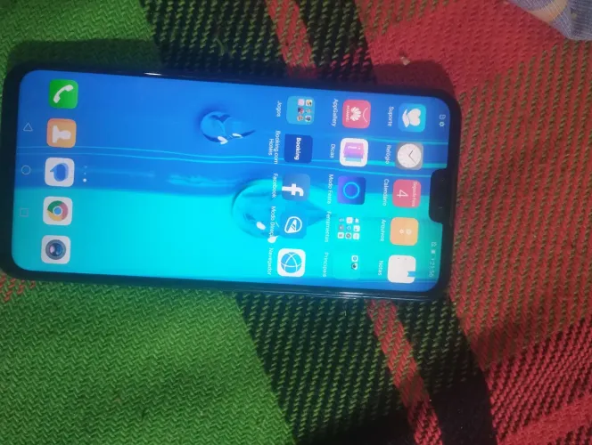 Celular huawei y9 