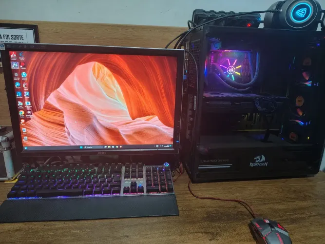 PC Gamer Ryzen 7 2700 + RX 5700 8GB + 32GB RAM + SSD 480GB + HD 1TB