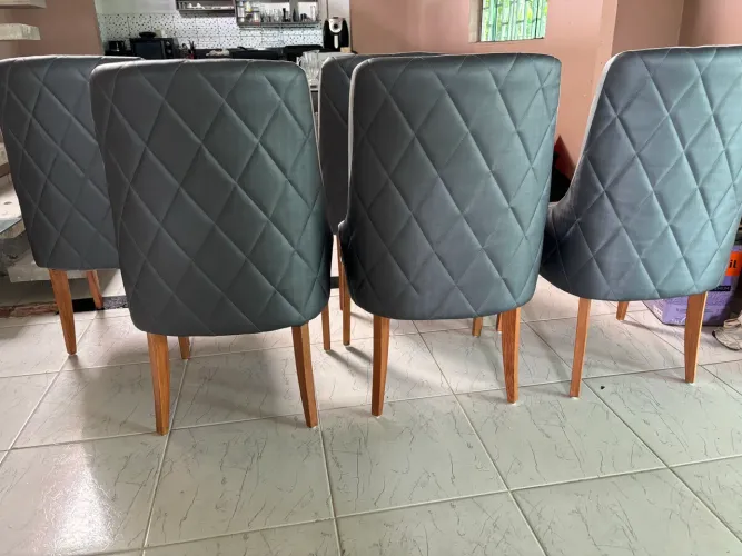 Conjunto de cadeiras 